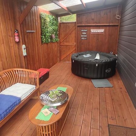 La kafrine Bed and Breakfast Le Tampon Exterior foto